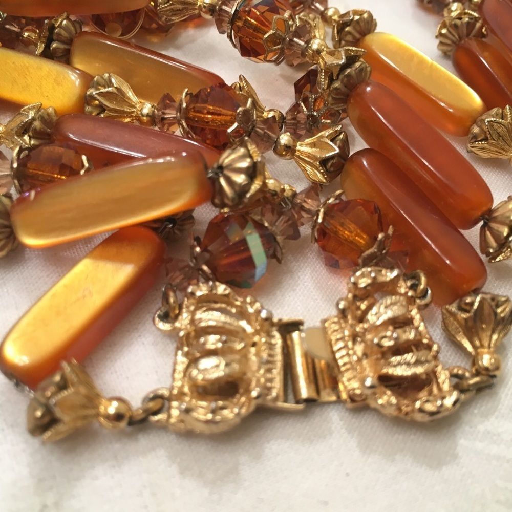 Vintage Iridescent And Aurora Borealis Beaded Set - Picture 7 of 7